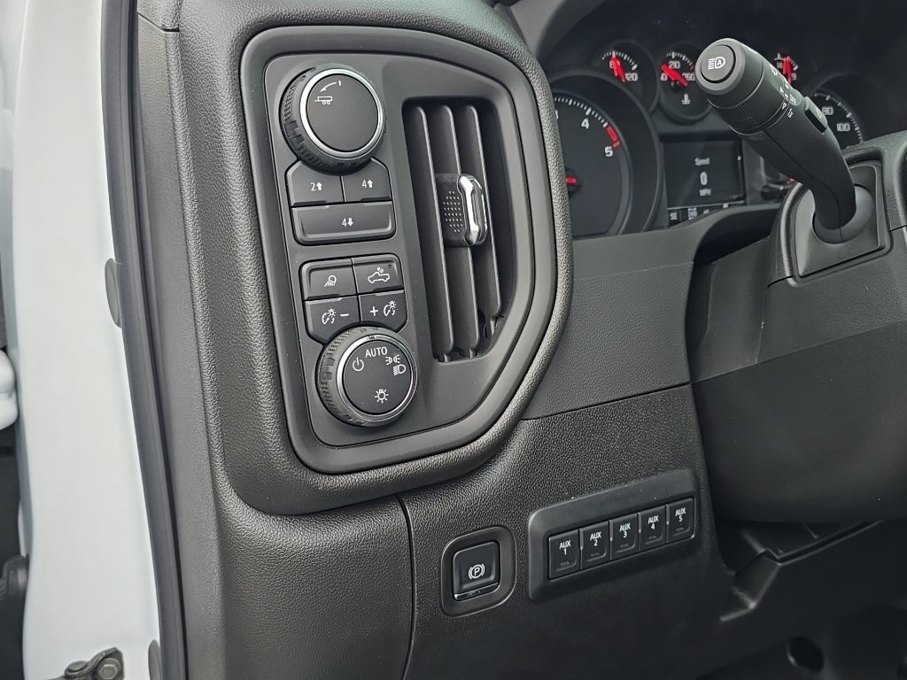 2025 Chevrolet Silverado 3500 HD Chassis Cab Work Truck