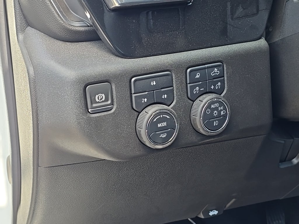 2025 Chevrolet Silverado 3500 HD Chassis Cab LT