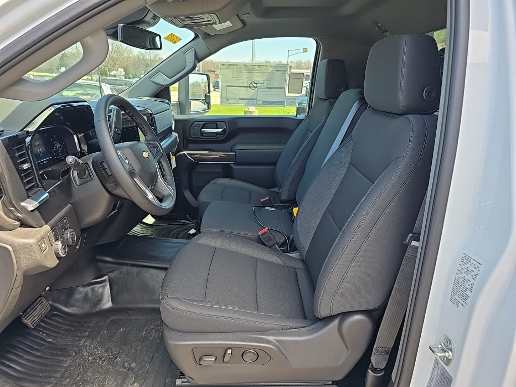 2025 Chevrolet Silverado 3500 HD Chassis Cab LT