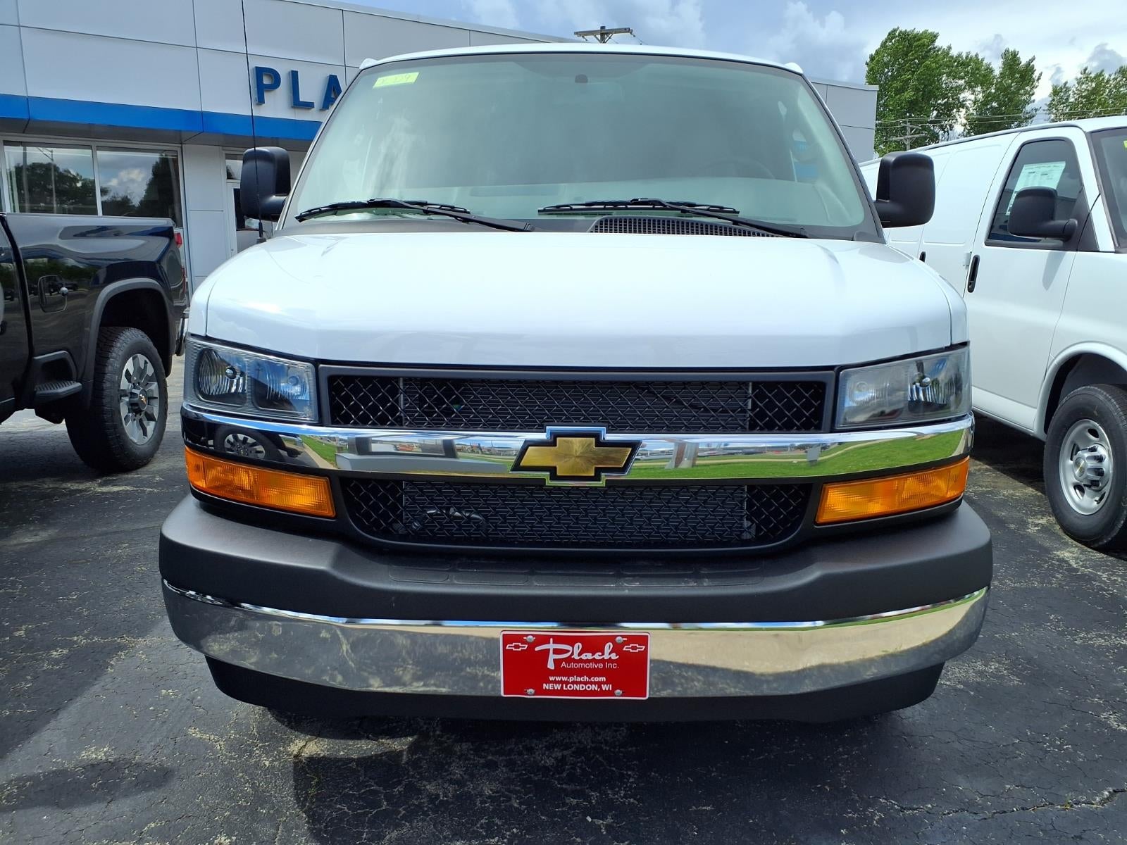 2026 Chevrolet Express Cargo WT