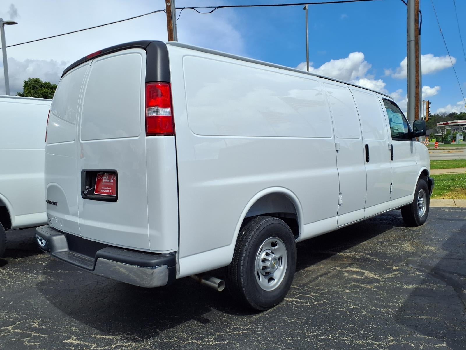 2026 Chevrolet Express Cargo WT