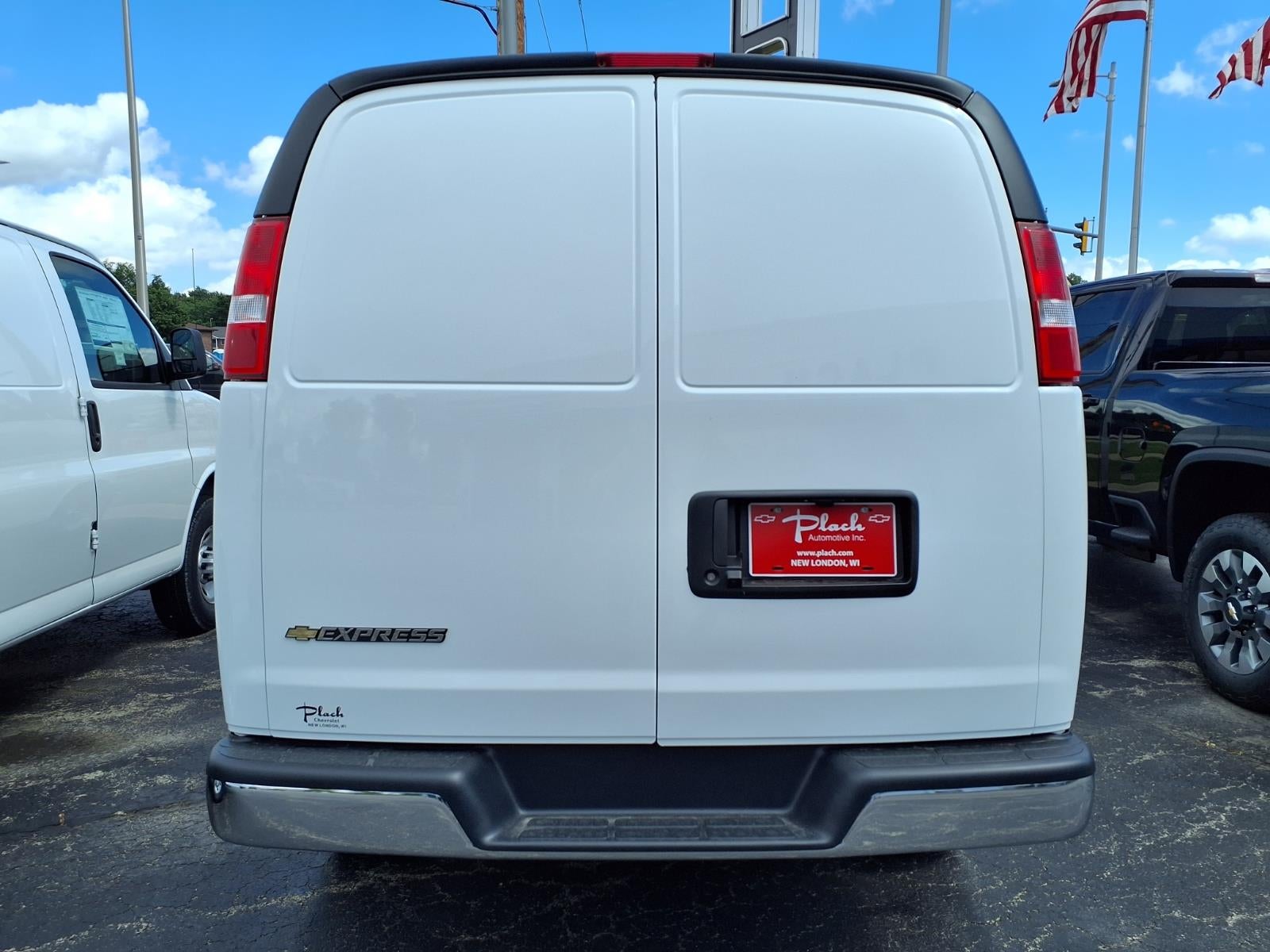 2026 Chevrolet Express Cargo WT