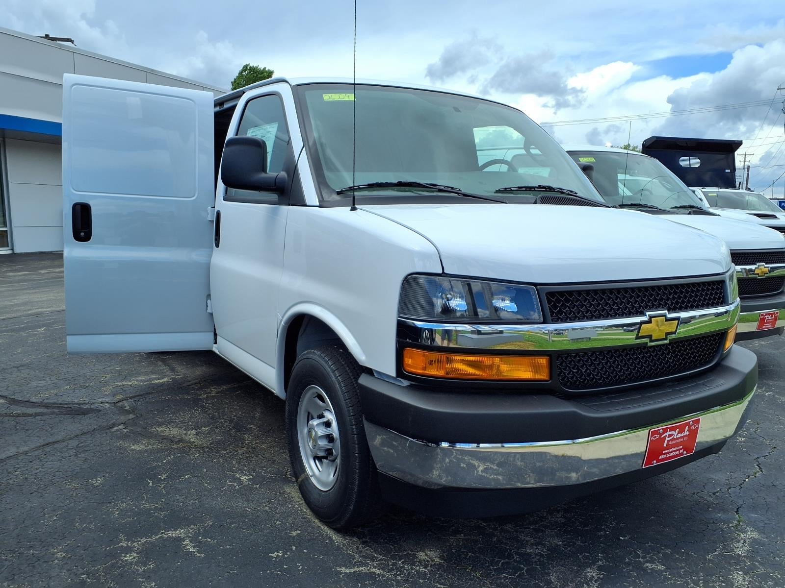 2026 Chevrolet Express Cargo WT
