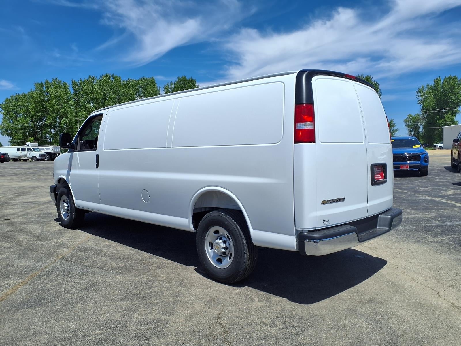 2026 Chevrolet Express Cargo WT
