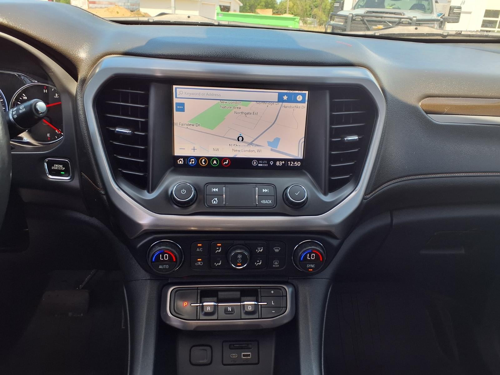 2021 GMC Acadia AT4