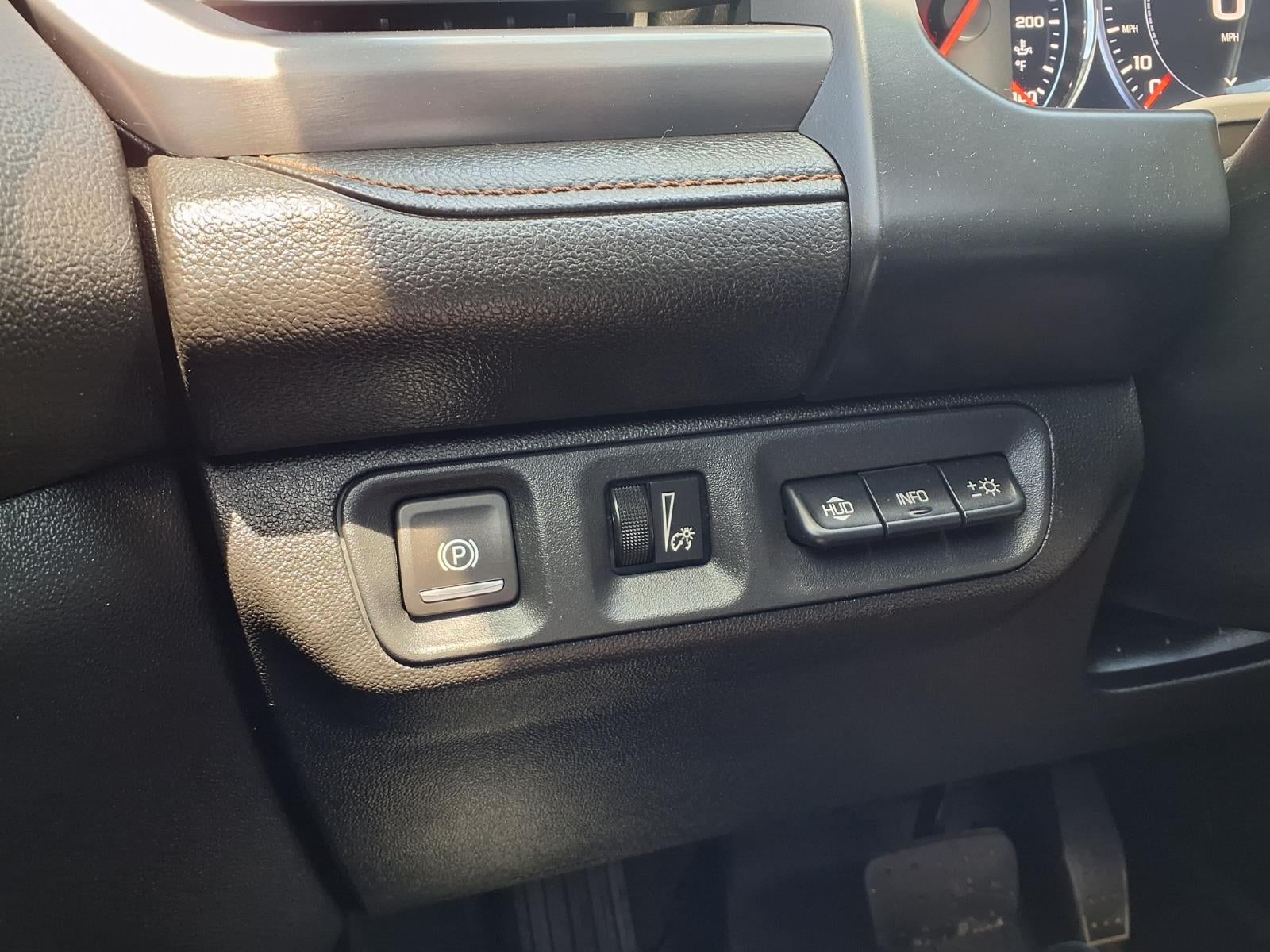 2021 GMC Acadia AT4