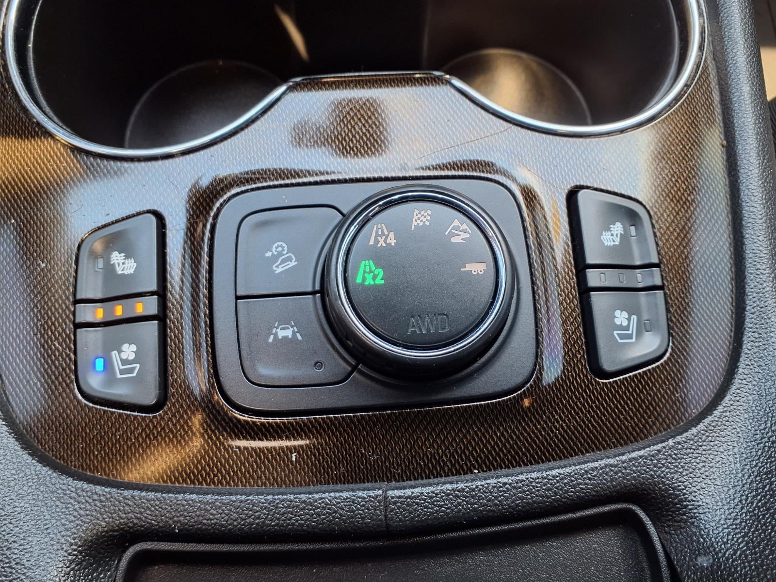 2021 GMC Acadia AT4