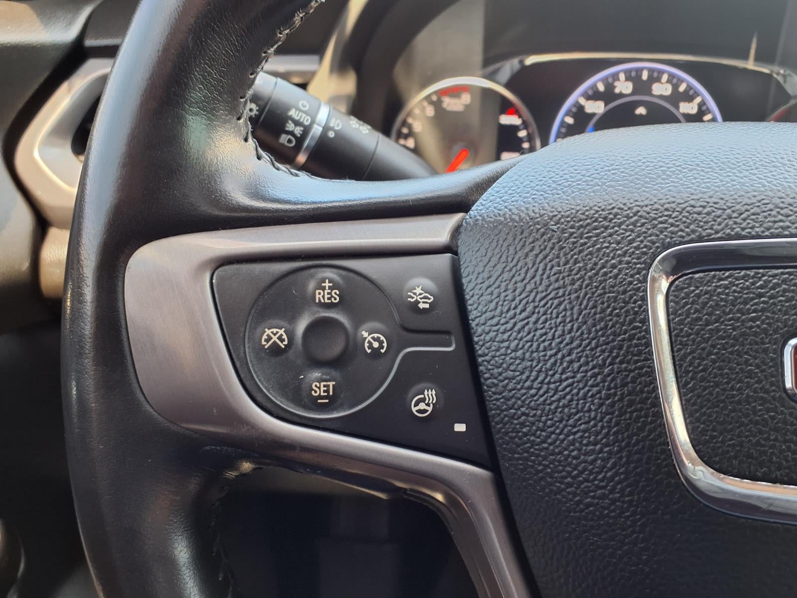 2021 GMC Acadia AT4