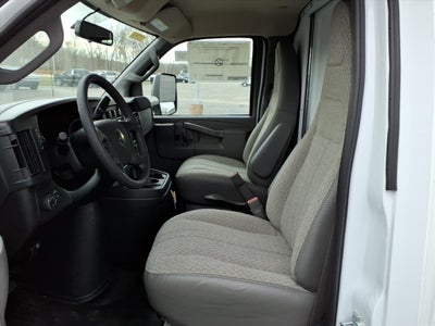 2025 Chevrolet Express Cutaway 4500 2WT