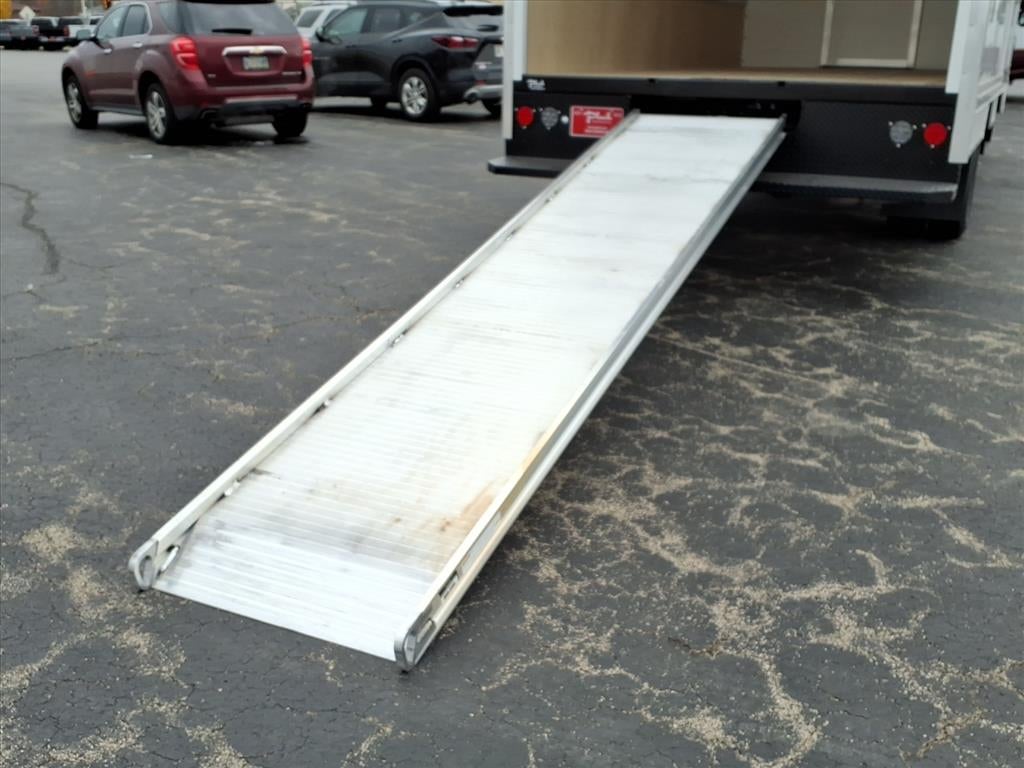 2025 Chevrolet Express Cutaway 4500 2WT