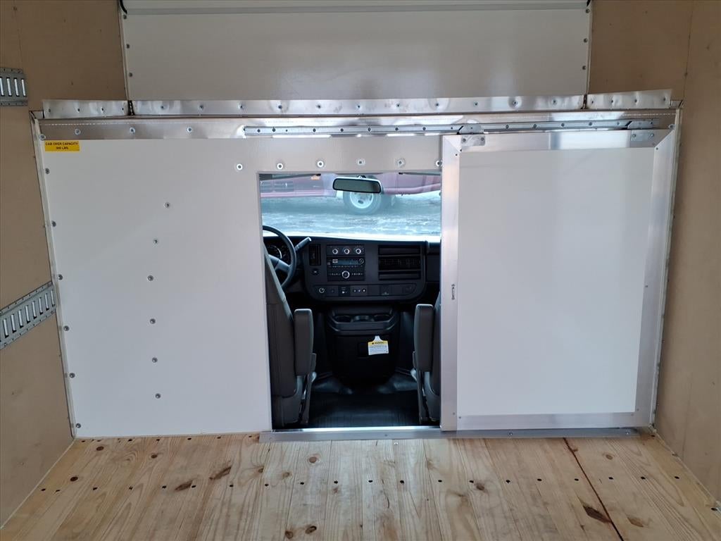 2025 Chevrolet Express Cutaway 4500 2WT