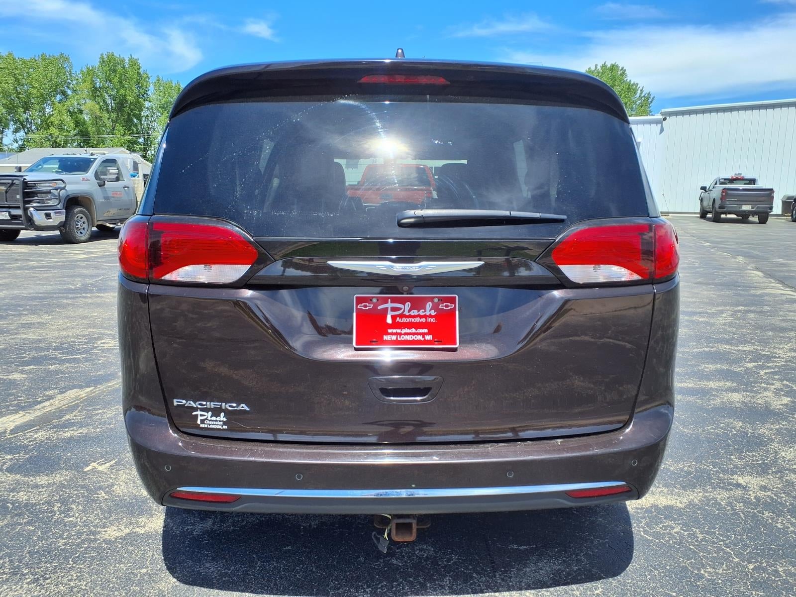 2017 Chrysler Pacifica Touring-L