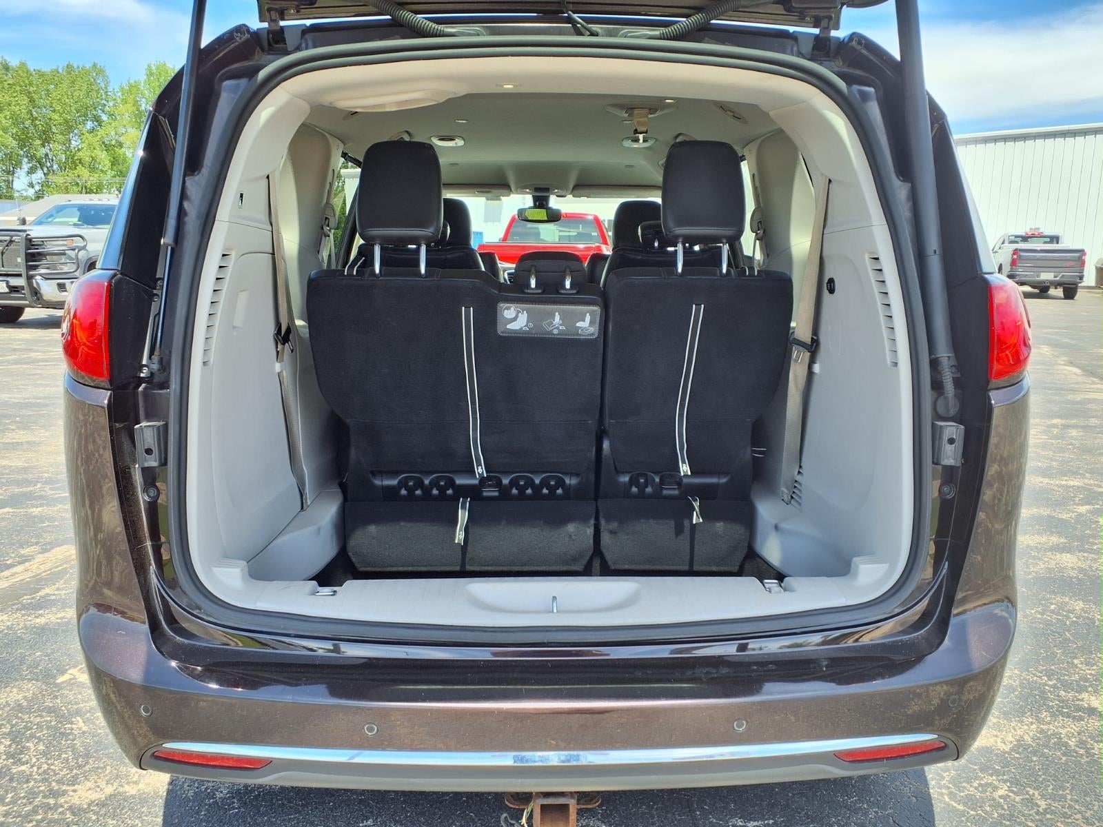 2017 Chrysler Pacifica Touring-L